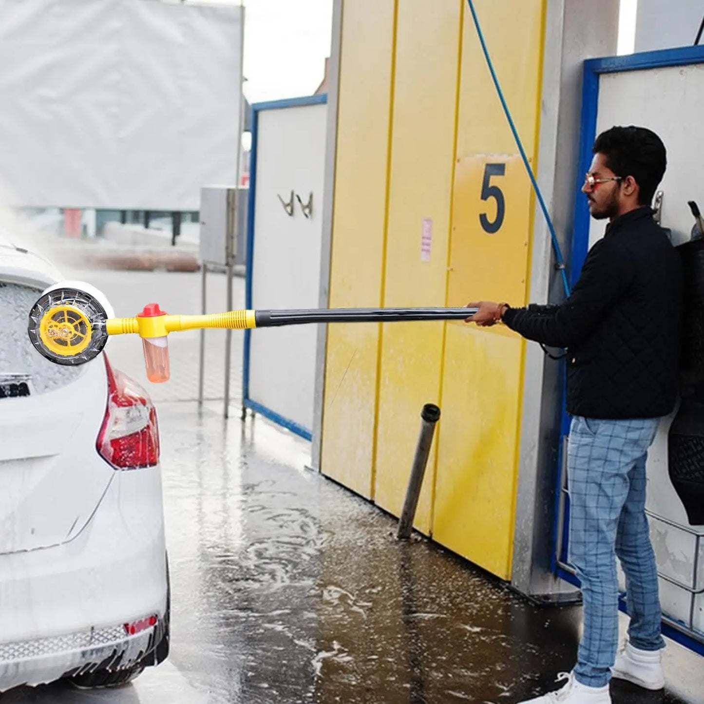 Car Wash Set 360 Degree Rotating Handle Detachable Telescopic Car Wash Brush With Soap Dispenser Suitable Car Yard Garden Pets